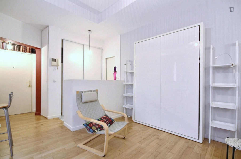 Neat studio near Pigalle metro