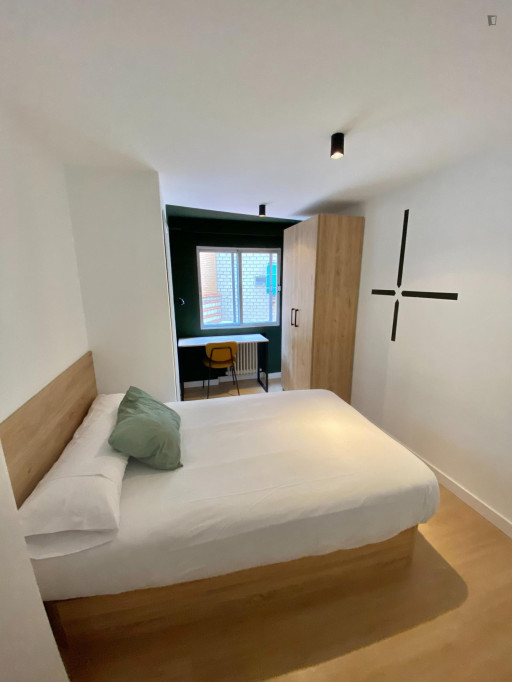 Excellent double ensuite bedroom in Vista Alegre - Madrid - chambre - ImmoJeune