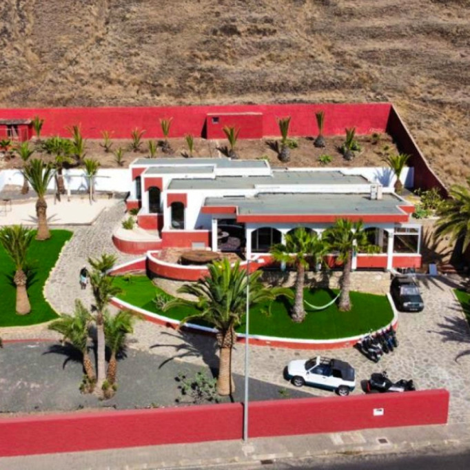 Serene Coliving Paradise on Porto Santo: Connect with Nature and Community