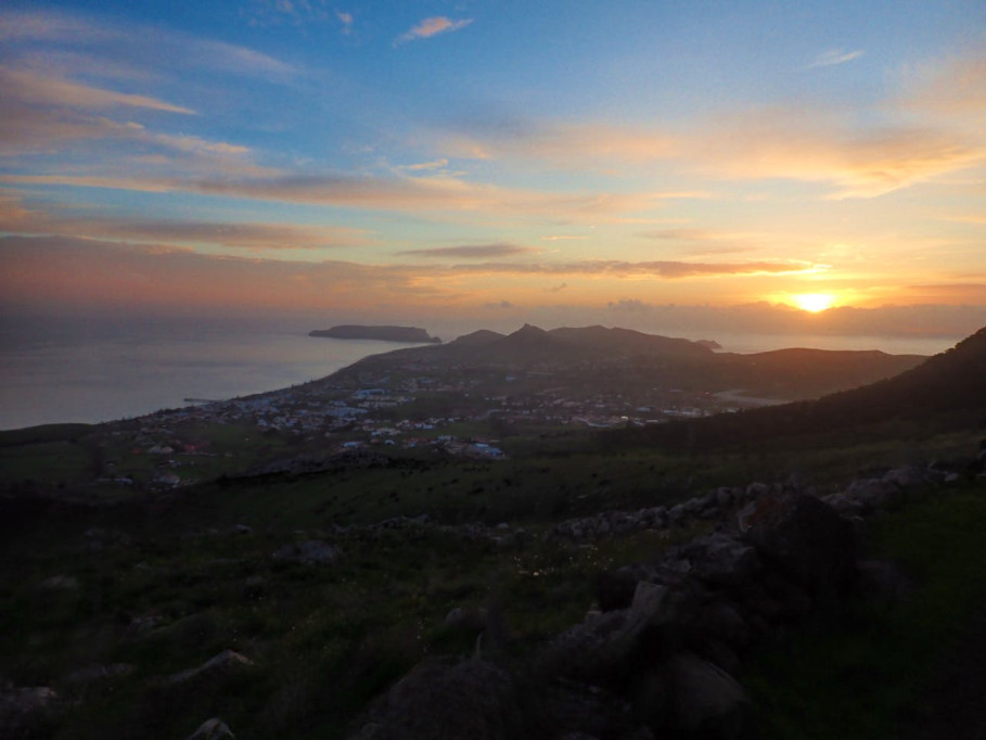 Serene Coliving Paradise on Porto Santo: Connect with Nature and Community