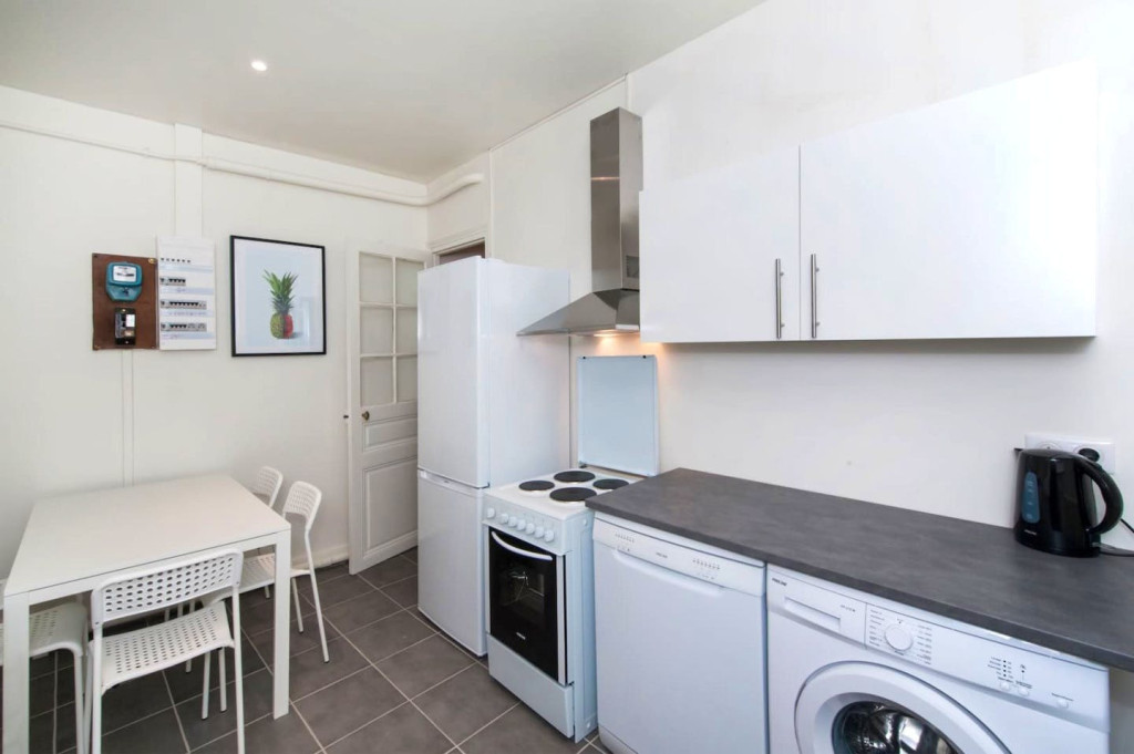Good-lucking Stunning Apt. Incl. - City Views near Monceau