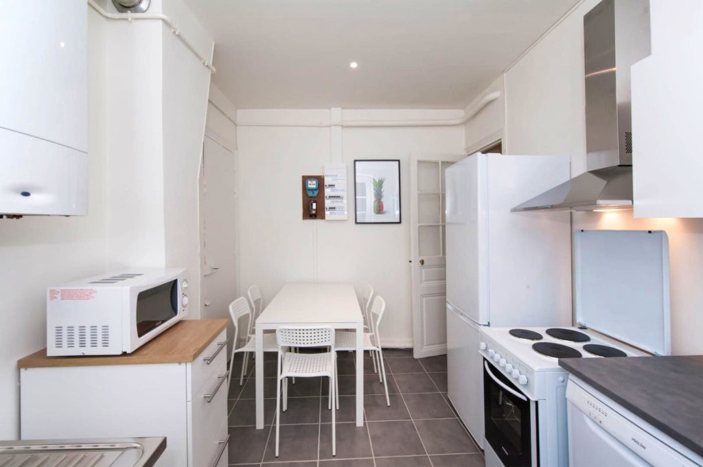 Good-lucking Stunning Apt. Incl. - City Views near Monceau