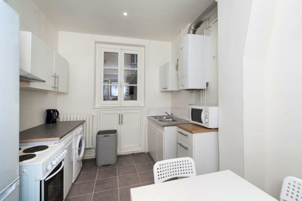 Good-lucking Stunning Apt. Incl. - City Views near Monceau