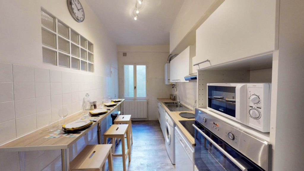 Cozy Chic Apt. near Carmes