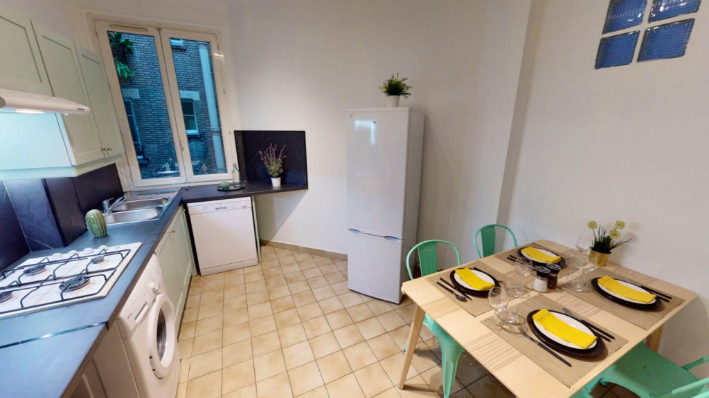 Luxury Elegant Apt. close by Saint Lambert