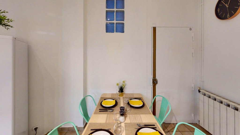 Luxury Elegant Apt. close by Saint Lambert