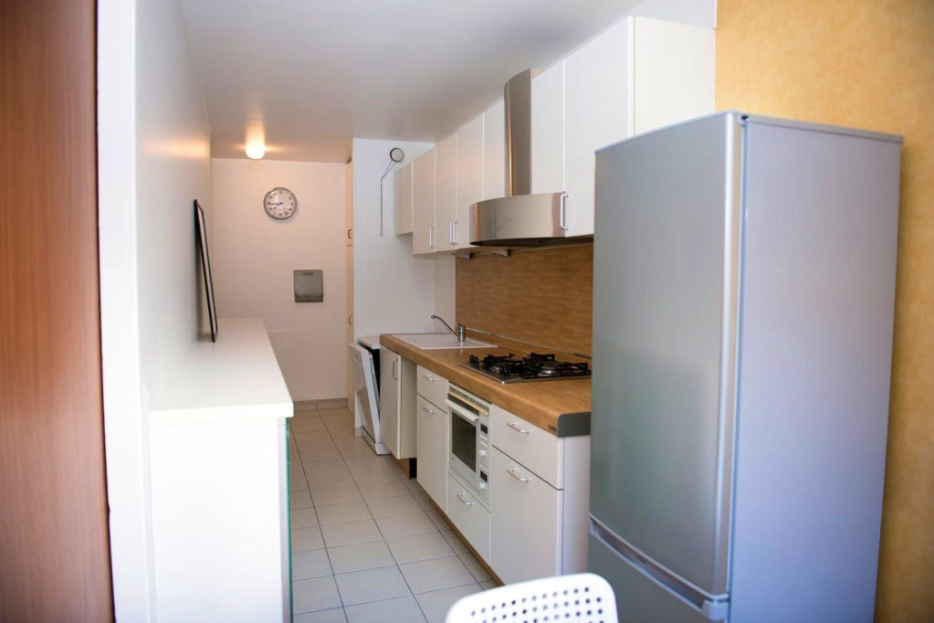 Chic Comfortable Apt. near to Saint Lambert