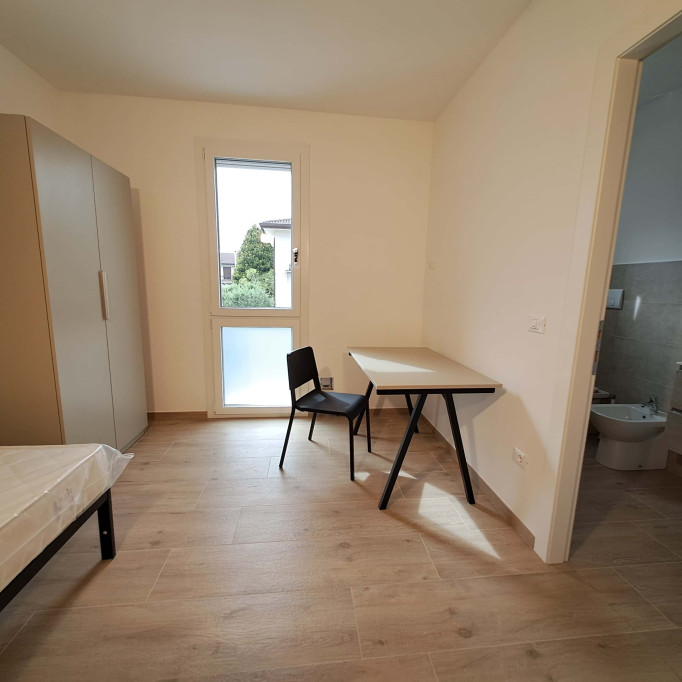 Stanza privata con bagno in camera in Via Giuseppe Garibaldi