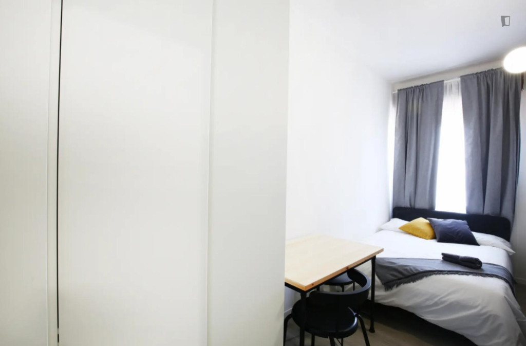 Comfy single bedroom in the centre of Modena - Modena - chambre - ImmoJeune