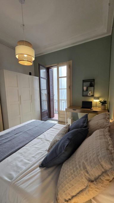 Snug double bedroom in Dreta de l'Eixample - Barcelone - chambre - ImmoJeune