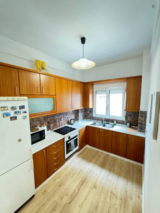 very appealing 2-bedroom apartment, in central Vardaris
