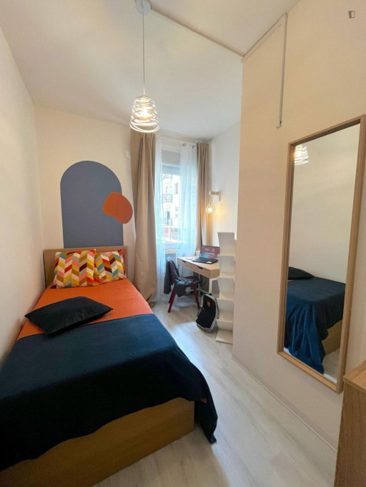 Lovely single bedroom near the centre of Trento - Trento - chambre - ImmoJeune