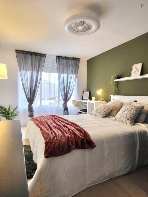 Neat and cosy double bedroom near Universitat d'Alacant - Alicante - chambre - ImmoJeune