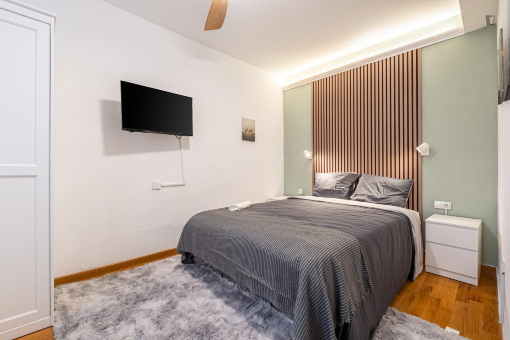 Luminous double bedroom in Ensanche Diputación - Alicante - chambre - ImmoJeune