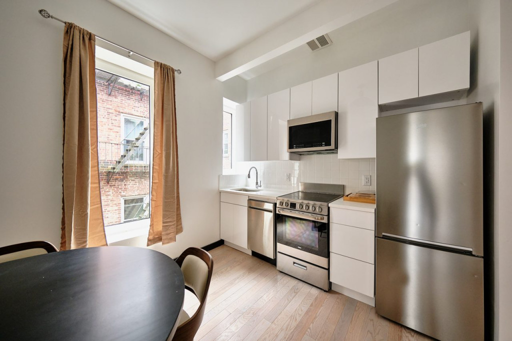 #1895: Ditmas Park