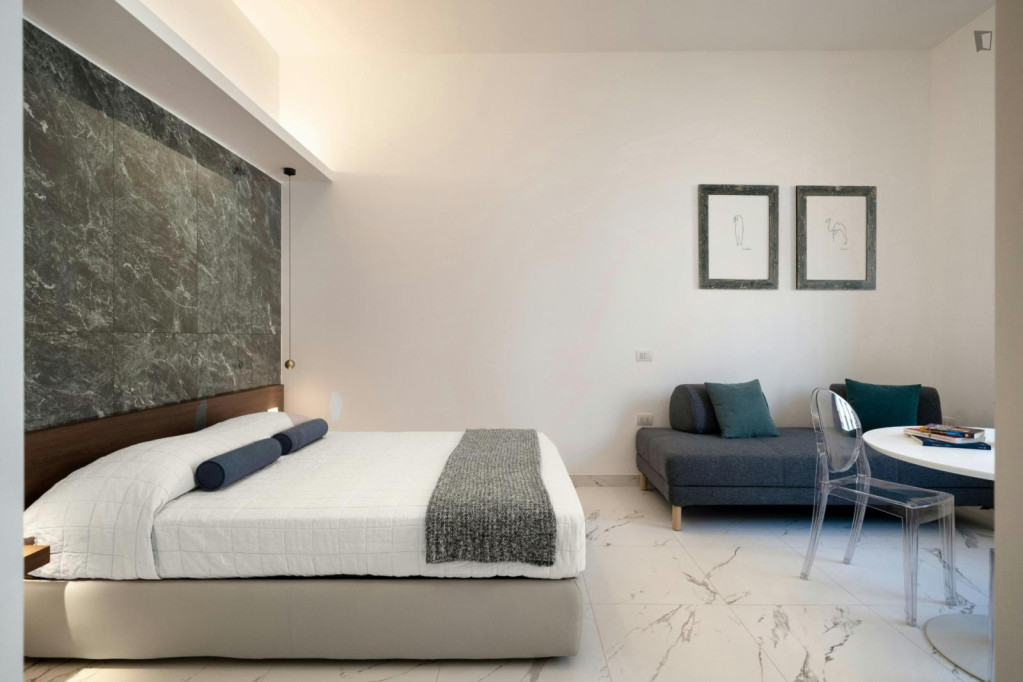 Stupendous studio in the Guastalla neighbourhood