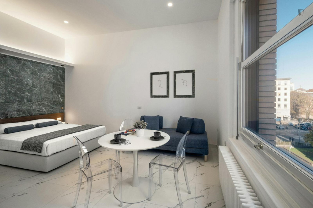 Stupendous studio in the Guastalla neighbourhood