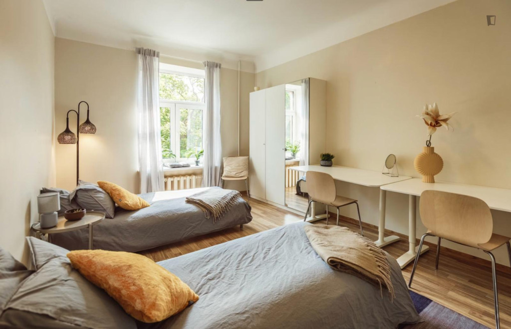 Bed in twin bedroom near Keleti pályaudvar metro station