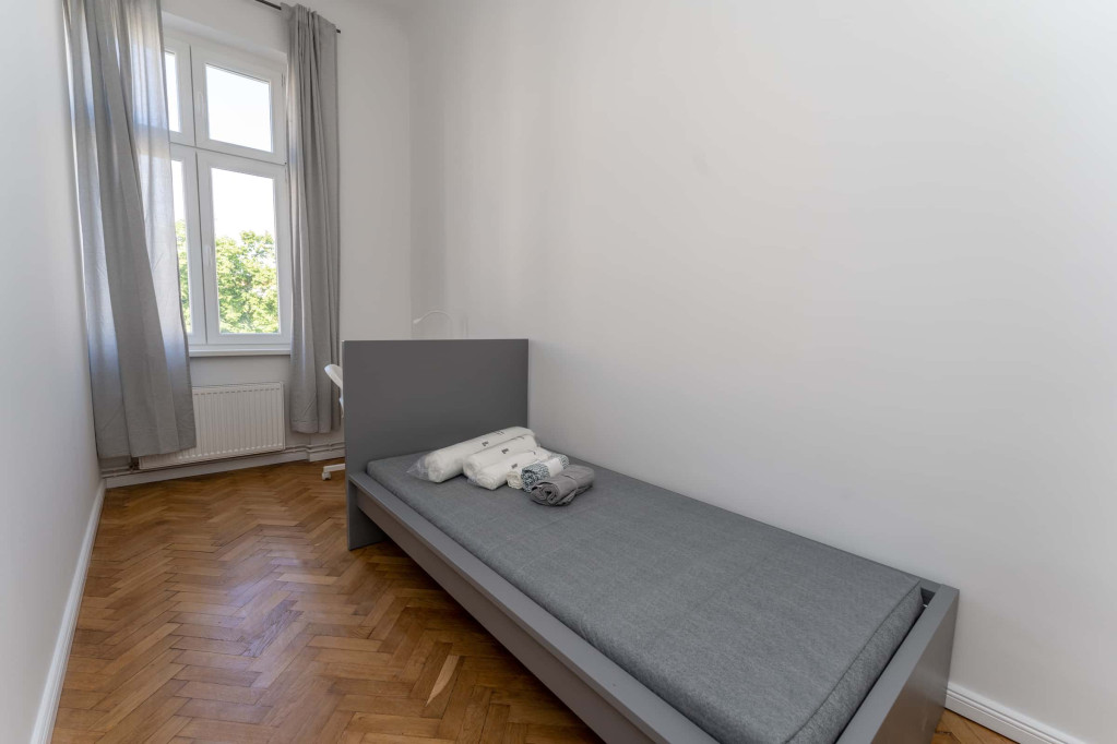 Hermannstraße - Room 6