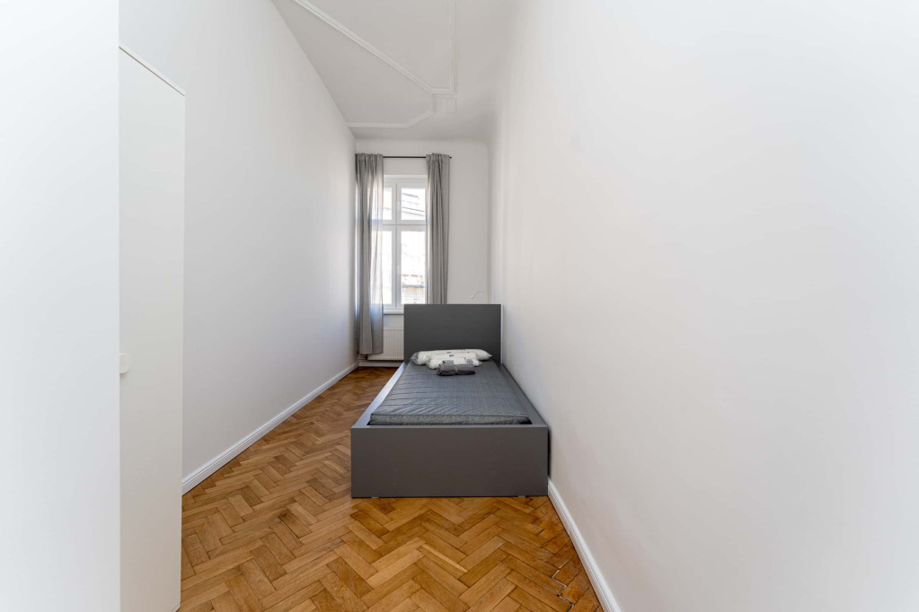 Hermannstraße - Room 6