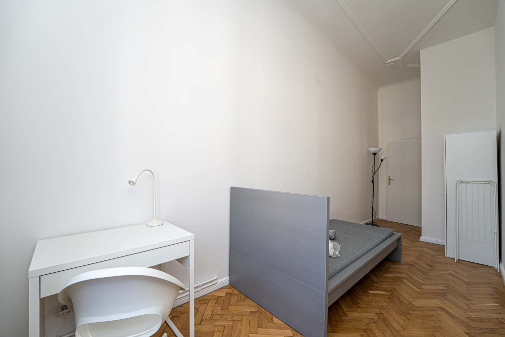 Hermannstraße - Room 6