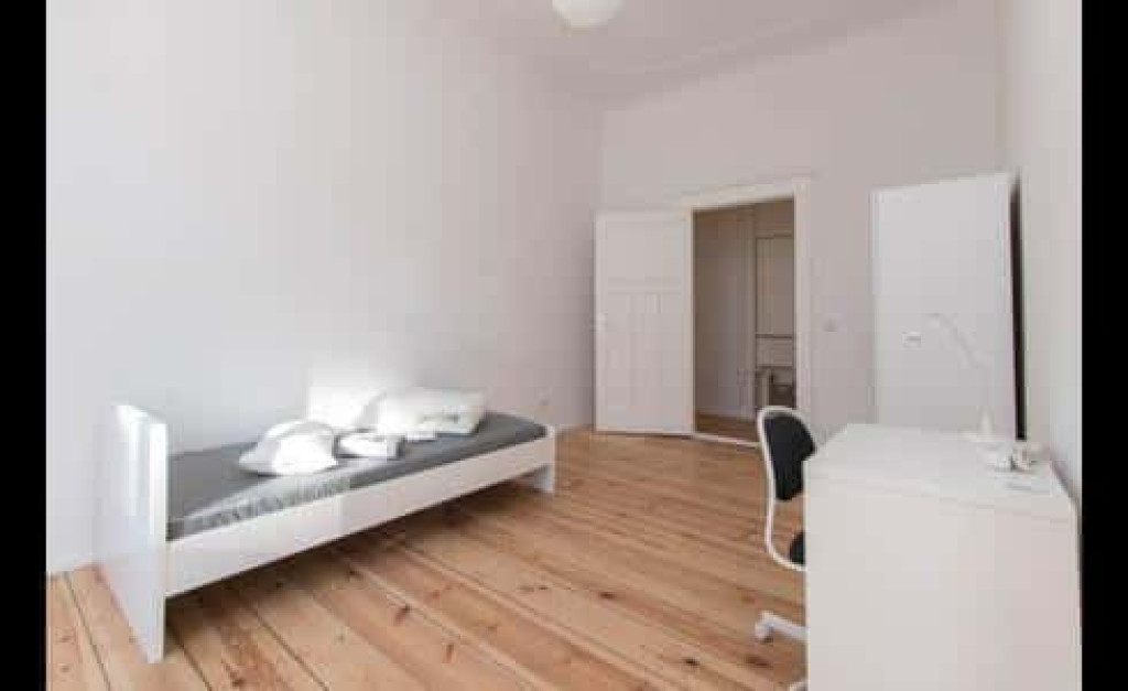 Hermannstraße - Room 4
