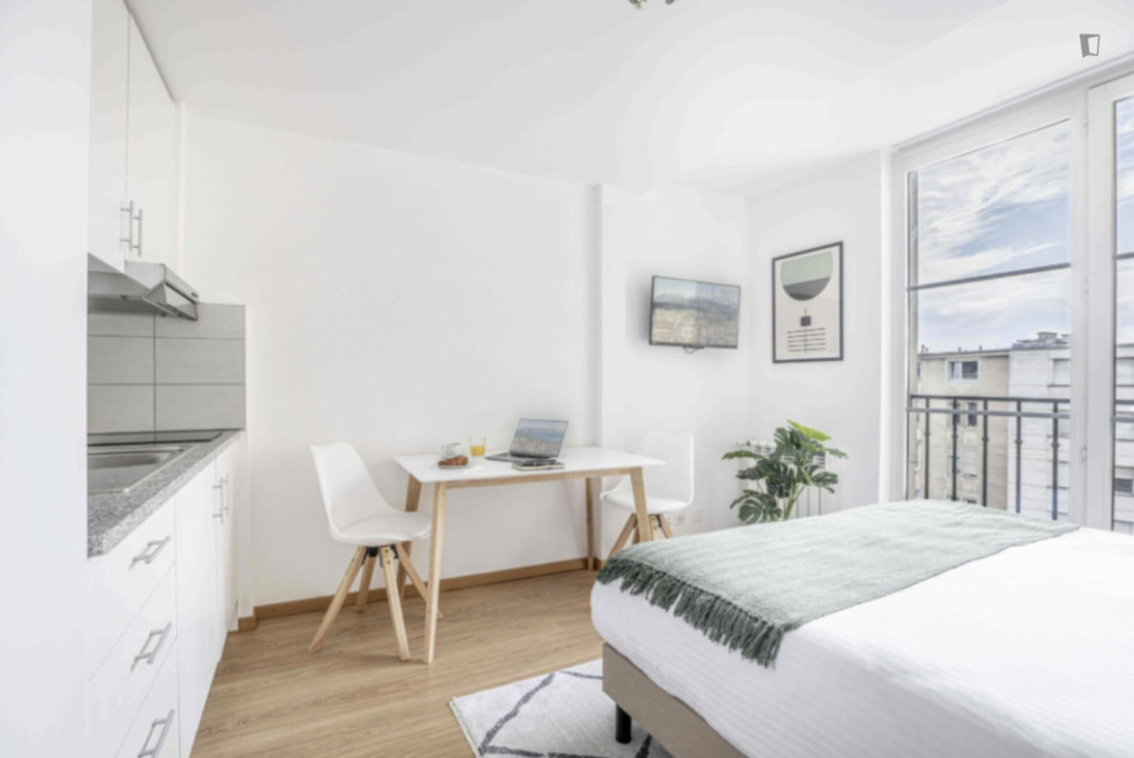 Tasteful studio near the Riponne-M. Béjart metro - Lausanne - chambre - ImmoJeune