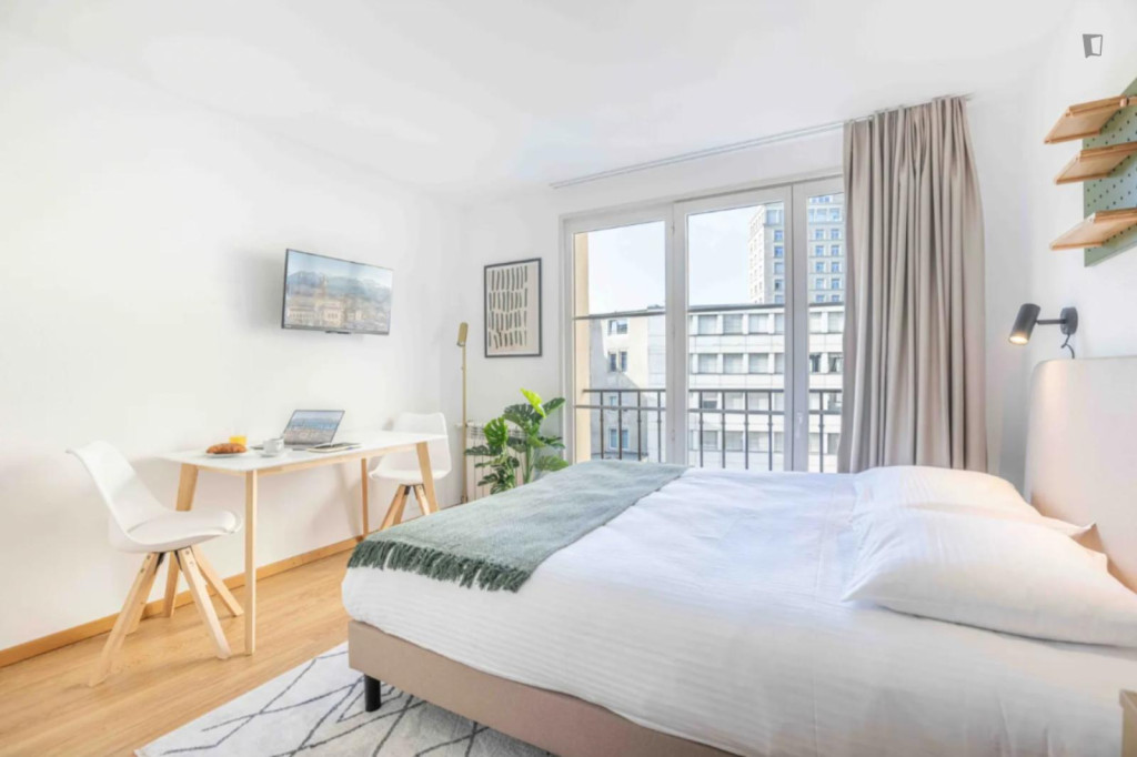 HH, Swiss, Geneva, Saint-Laurent 33-35, n404 - Lausanne - chambre - ImmoJeune