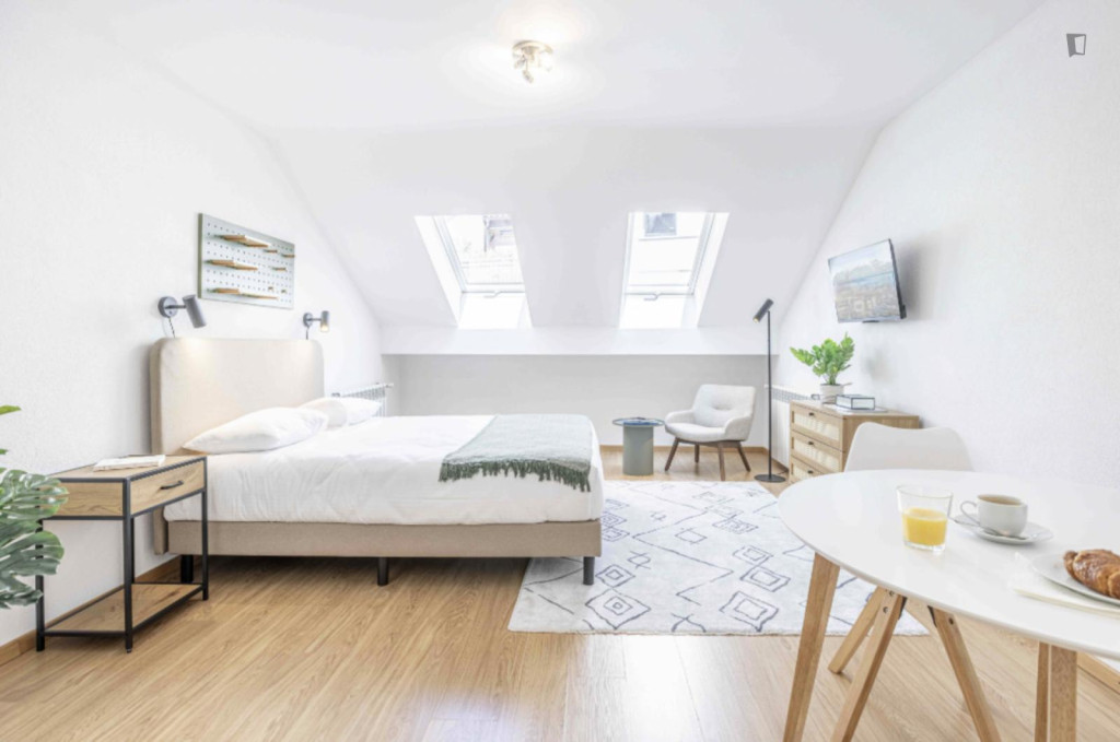 HH, Swiss, Geneva, Saint-Laurent 33-35, n511 - Lausanne - chambre - ImmoJeune