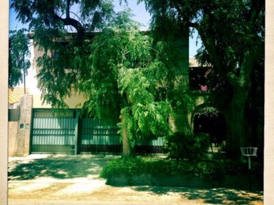 Host accessible Barrio Jardin