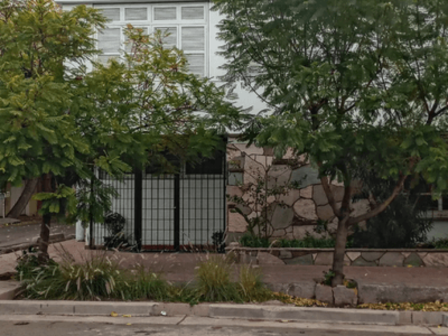Familia alegre en Mendoza