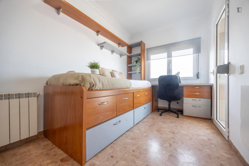 Charming single bedroom in the Algirós district - Valence - chambre - ImmoJeune