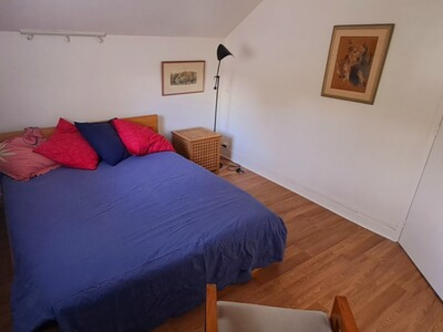15m² room with bathroom on PLaisir