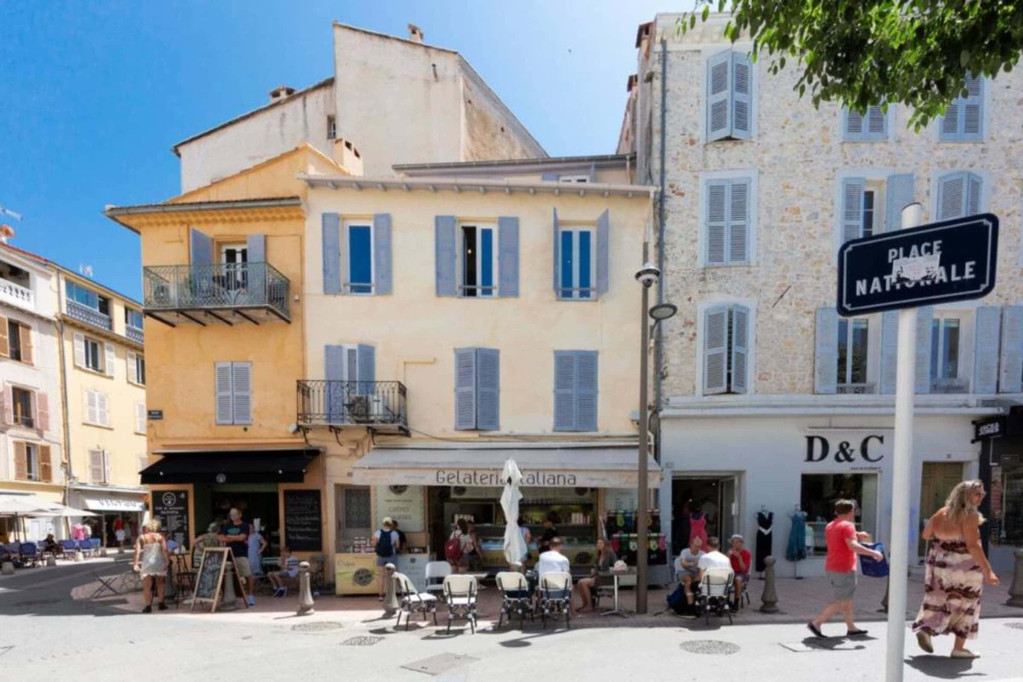(041) Studio Place Nationale Vieil Antibes Clim