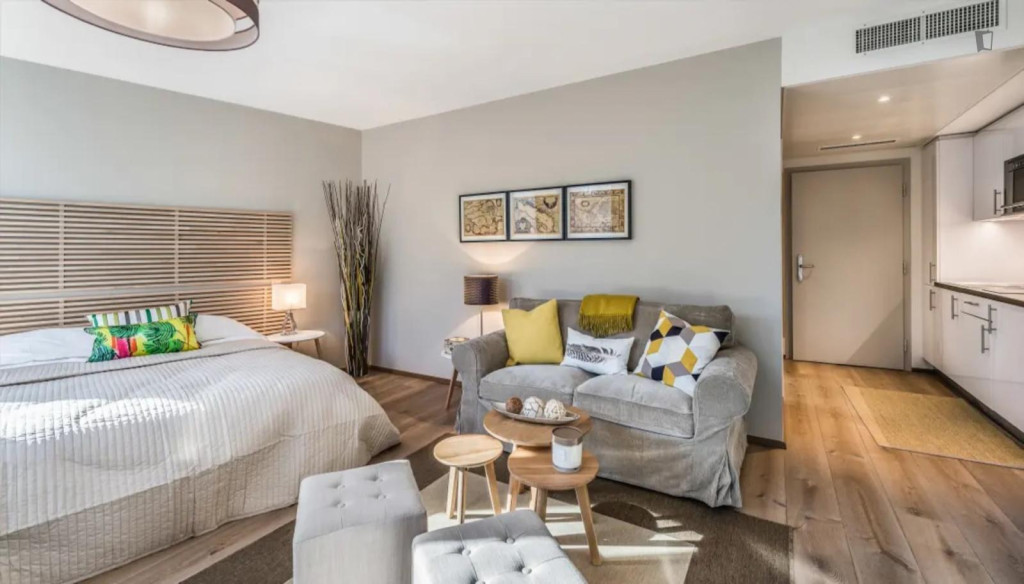 Very big studio near the Lancy-Pont-Rouge train station