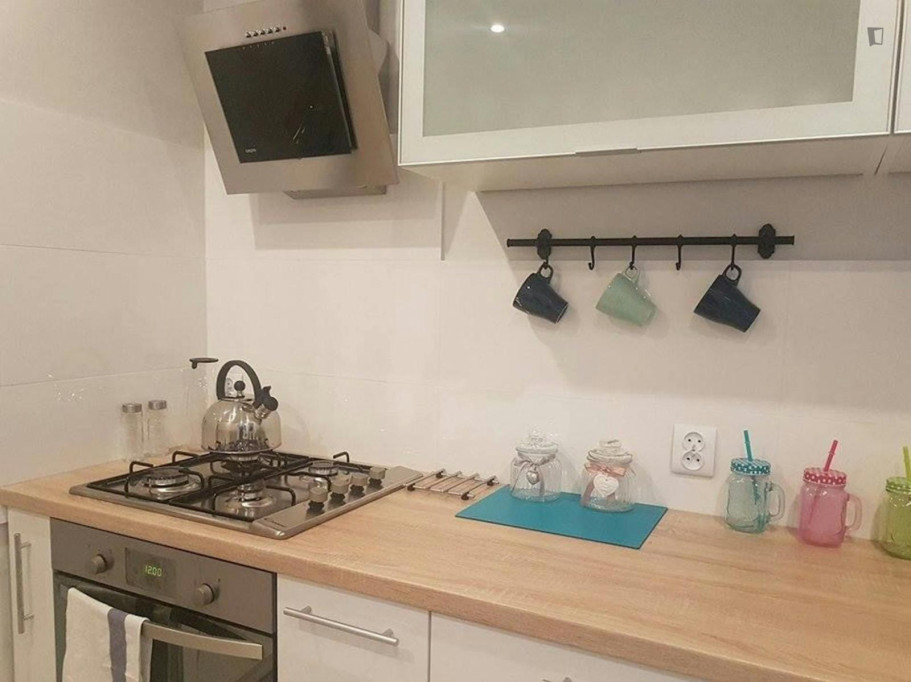 Neat single bedroom near Rondo ONZ metro