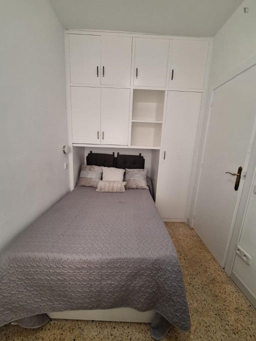 Beautiful double bedroom in La Prosperitat neighbourhood - Barcelone - chambre - ImmoJeune