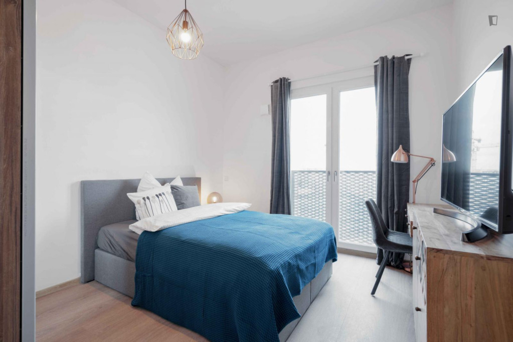 Loving double bedroom with balcony in Moabit - Berlin - chambre - ImmoJeune