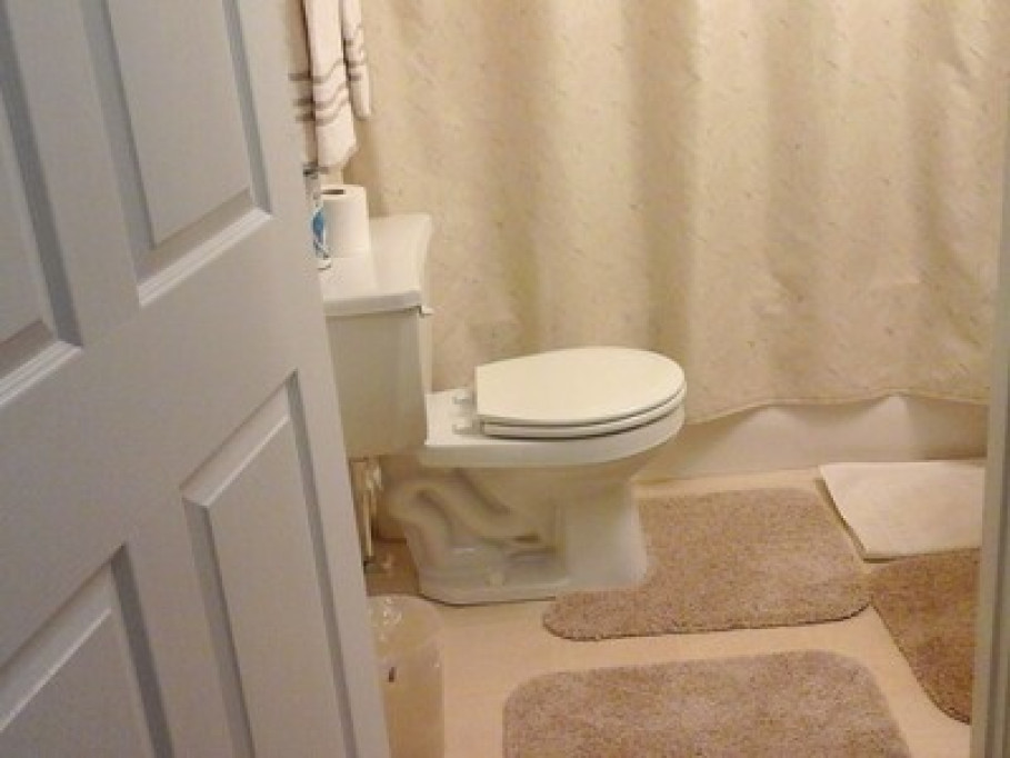 Comfy Split Foya Home.