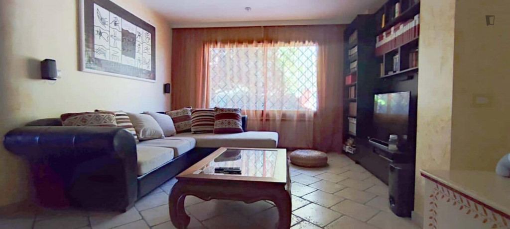 Villa with Garden in Infernetto - Rome - chambre - ImmoJeune