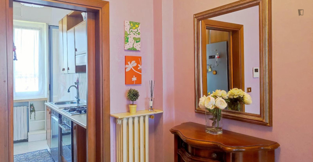 Lovely 2 bedroom apartment in the Zone 8 of Milan