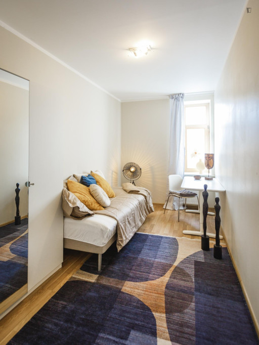 Neat single bedroom near Riga central station - Riga - chambre - ImmoJeune