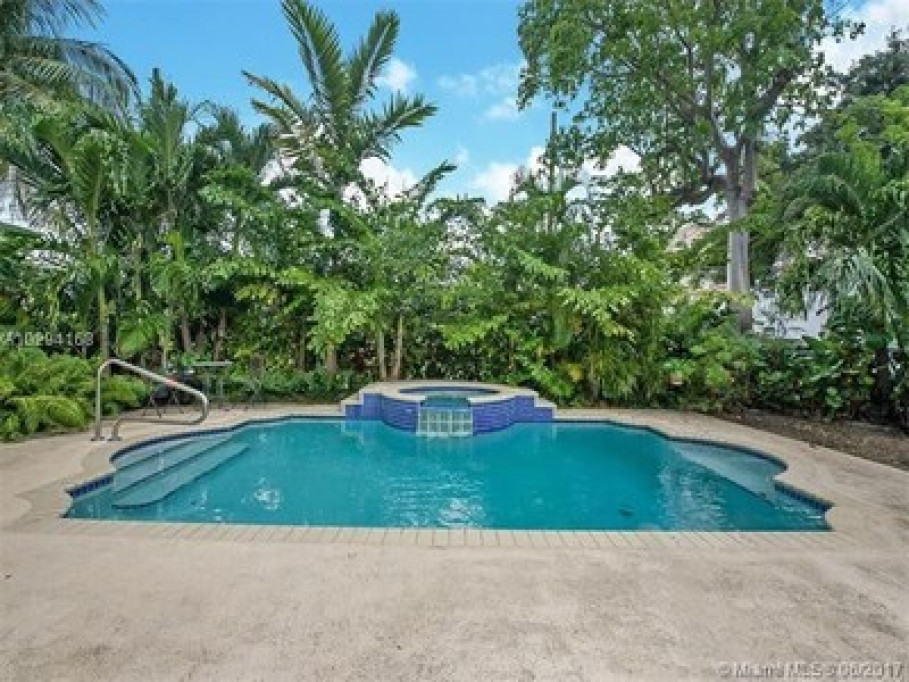 Room in the Gables