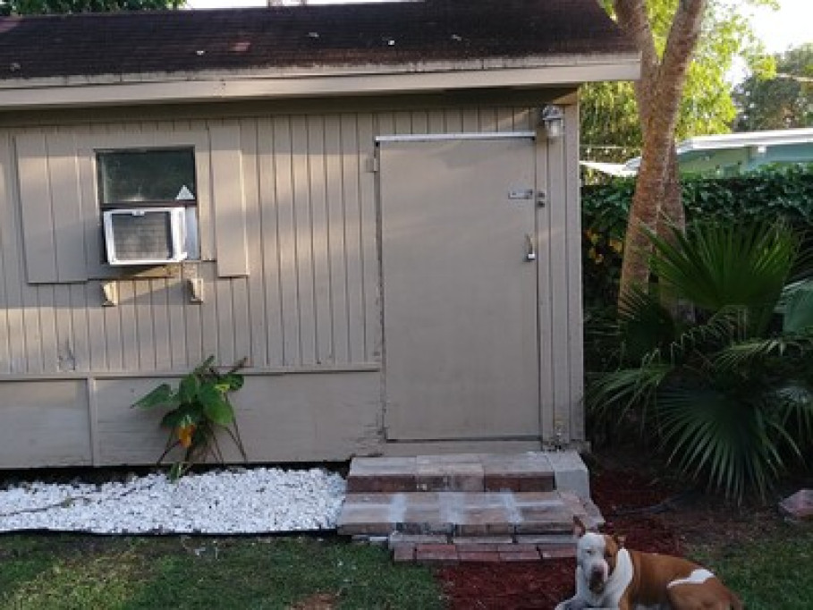 Private Low-Cost Cabin S. Miami FL