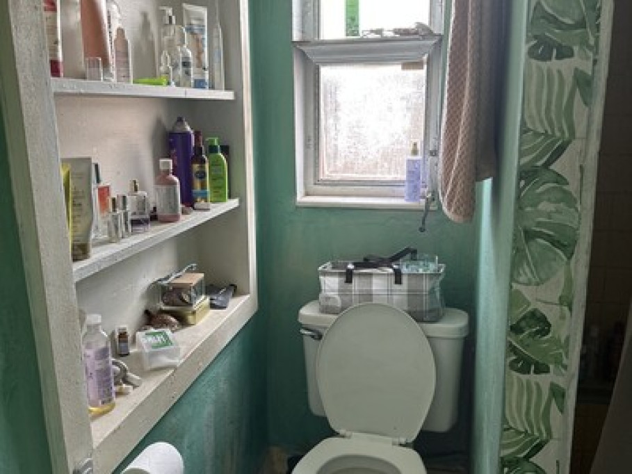 Cozy/Artsy Priv Room 1 M from beach