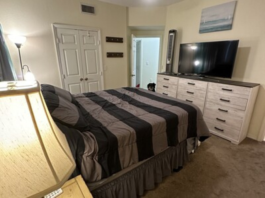 Master Bedroom for Rent