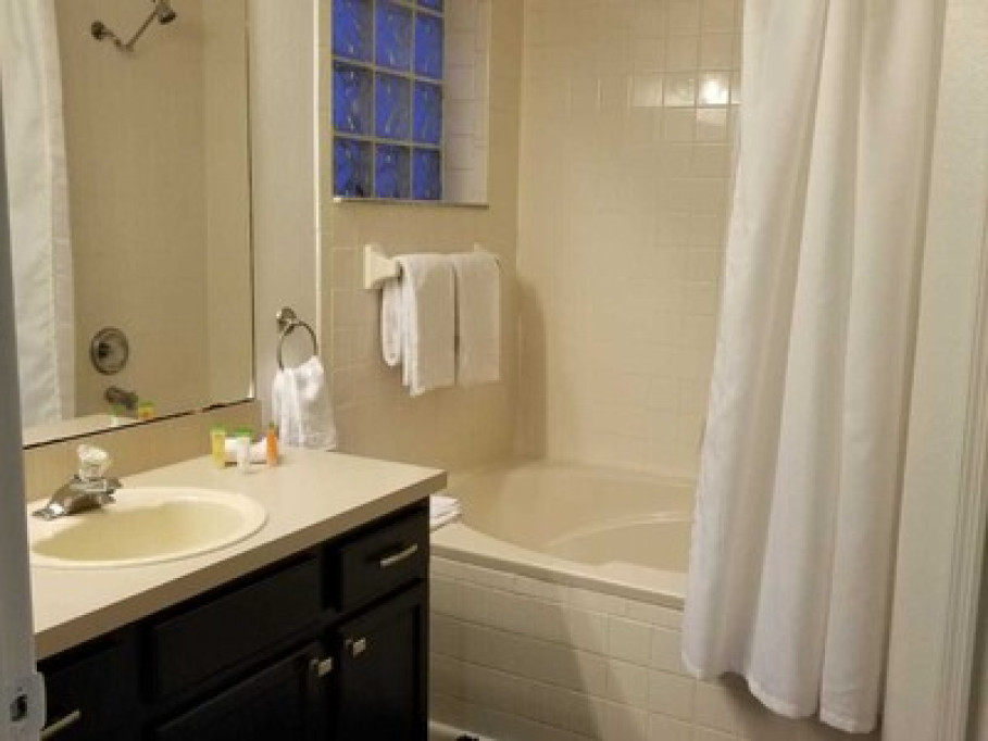 Beautiful and comfortable room avai