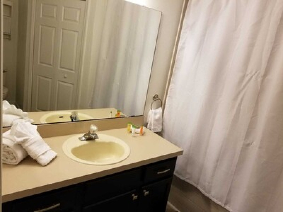 Beautiful and comfortable room avai