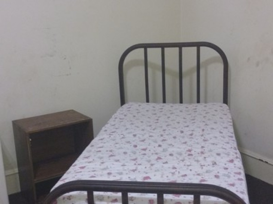 Large room for rent