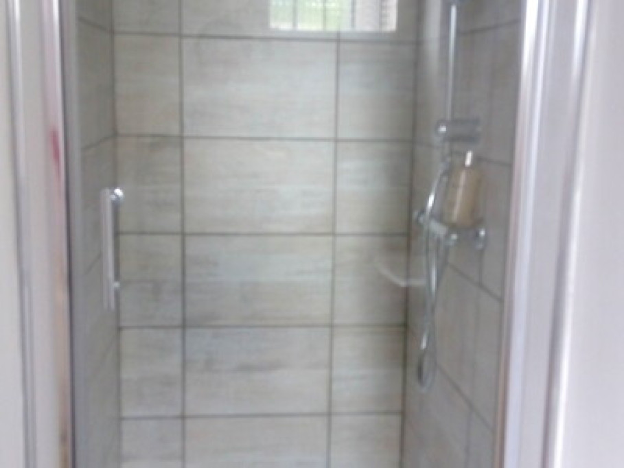 Comfortable Ensuite bedroom 